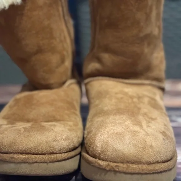 UGG Bailey Bow Boot - Picture 9 of 9